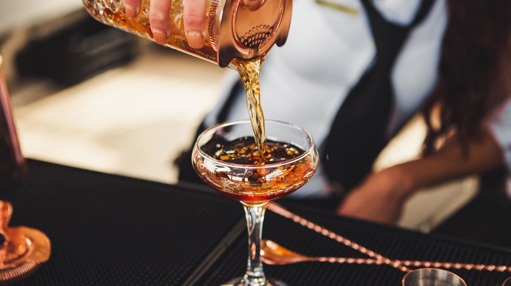 A cocktail being poured at Tetto Rooftop bar 